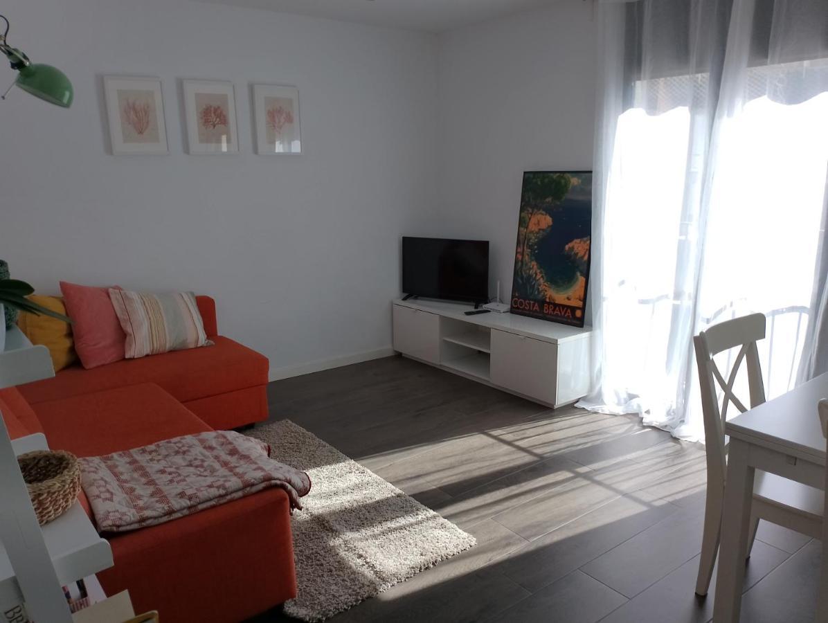 Apartament Pis Practic I Agradable Sobre La Marina Palamós